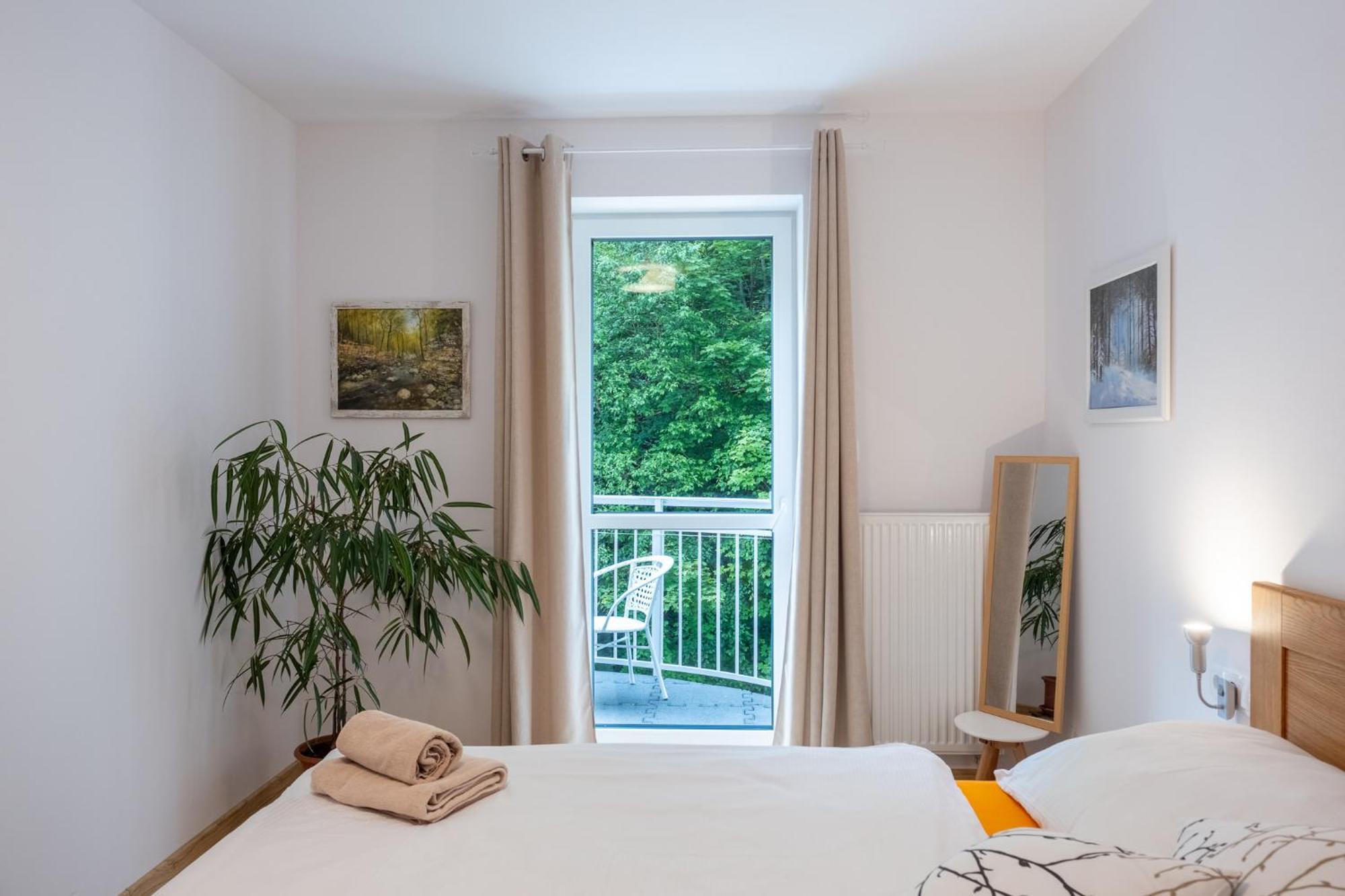 Forest Apartment With Sauna Яхимов Екстериор снимка
